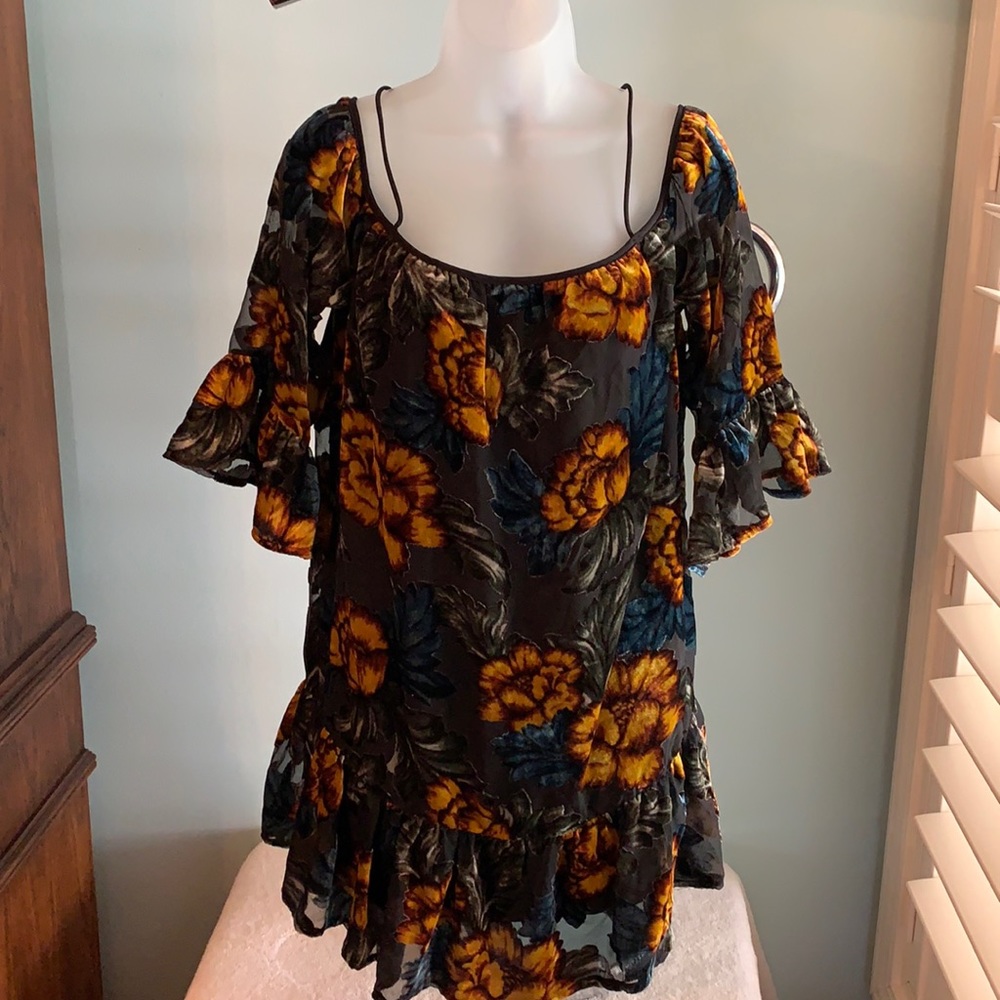 Cold shoulder mini dress
